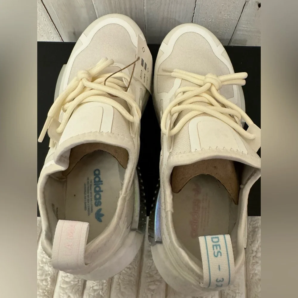 Adidas NMD_R1 ‘Silver Metallic plugs’ and cream white coloring - Size 6.5 - Picture 6 of 11